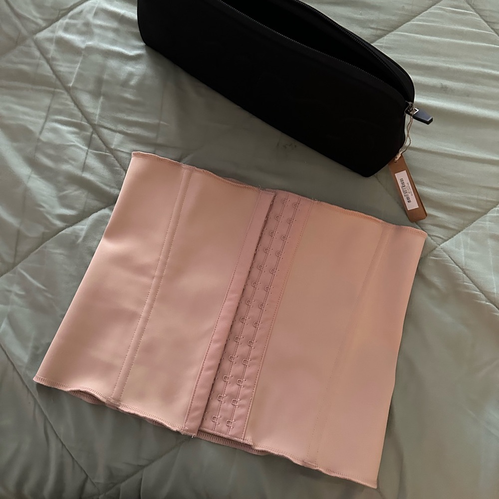 SKIMS Waist Trainer